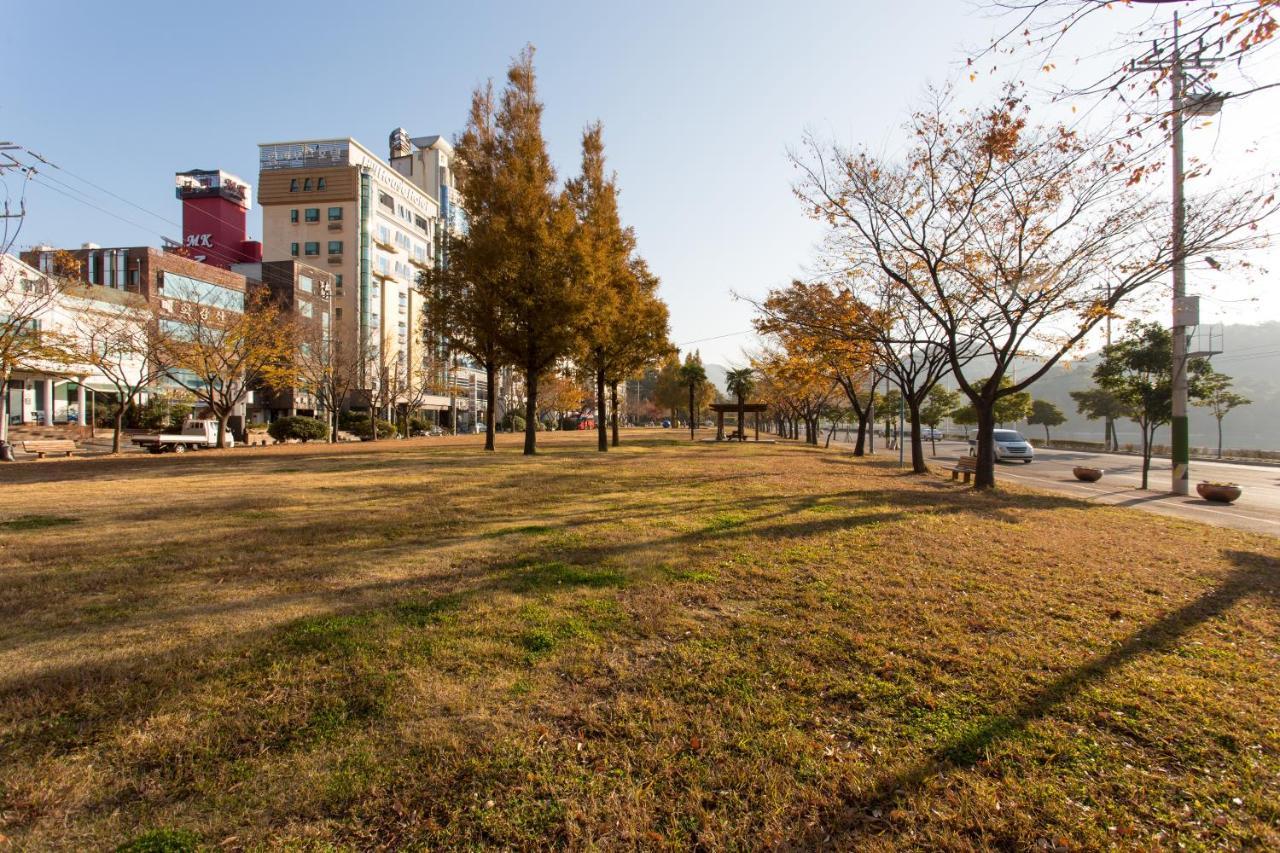 Yeosu Narsha Hotel Exterior foto