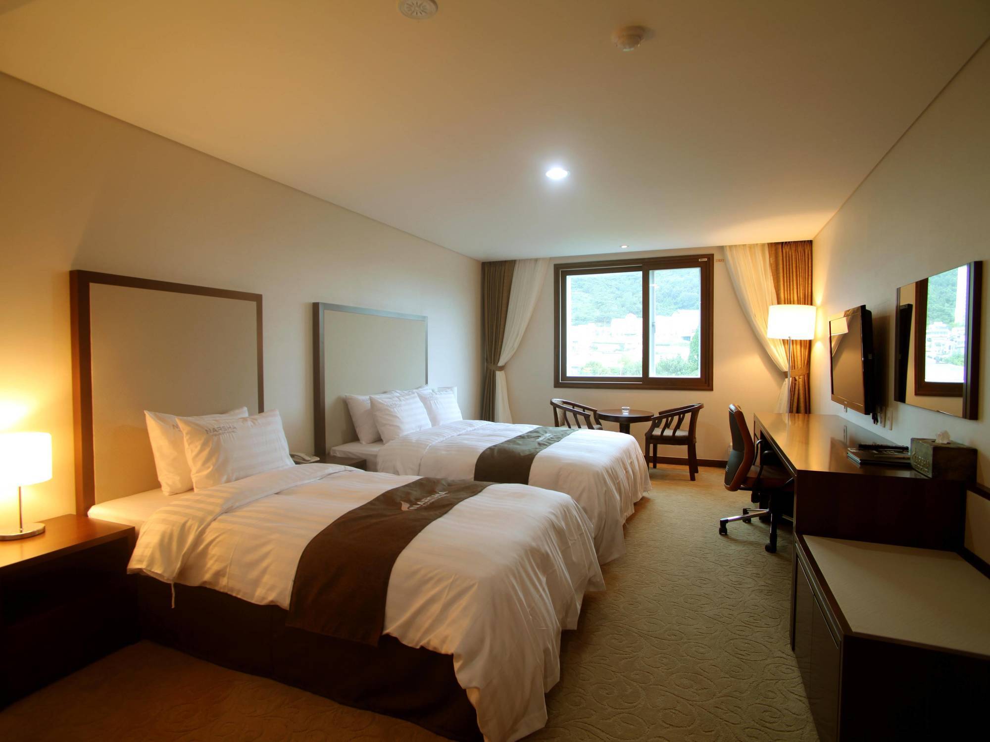 Yeosu Narsha Hotel Exterior foto
